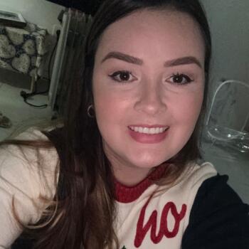 Babysitter in Matosinhos Municipality: Flavia