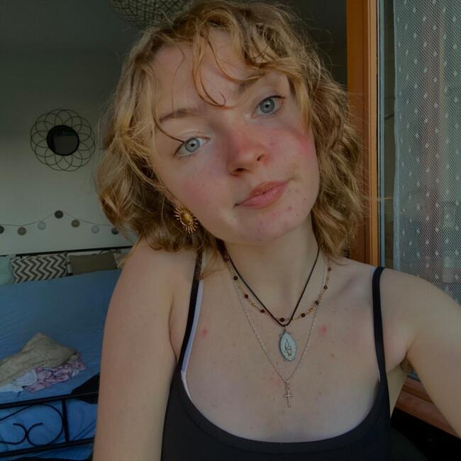 Babysitter in Talence: Léna