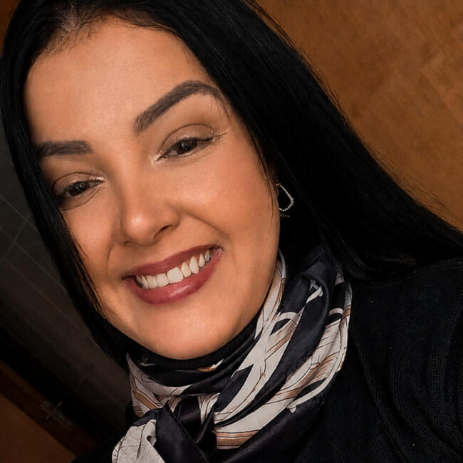 Babysitter in Poços de Caldas: Kauani