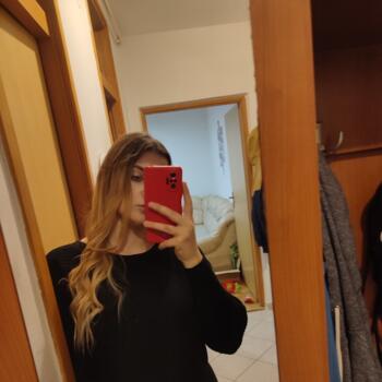 Babysitting job in Zagreb: babysitting job Valerija
