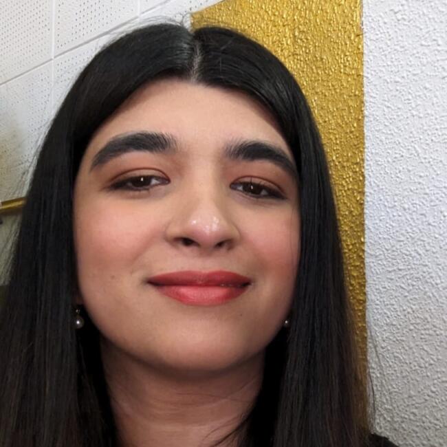 Babysitting job in Virginia Water: YASMINE