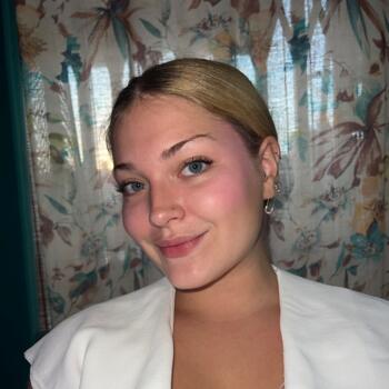 Babysitter in Jaén: Cristina Molina Lozano