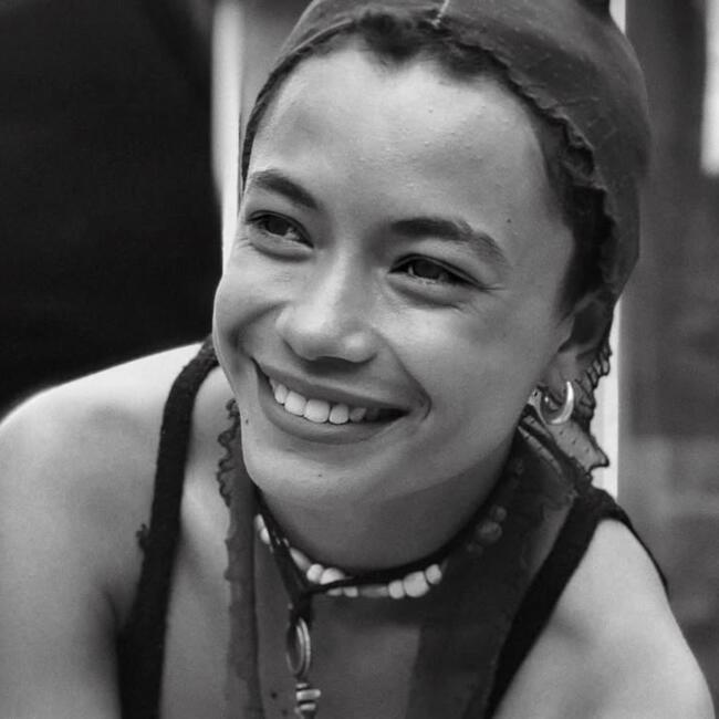 Babysitter in Brüssel: Jaya