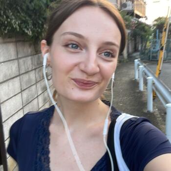 Babysitter in Kyoto: Sophia