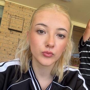 Babysitter in Gunning: Tahlia