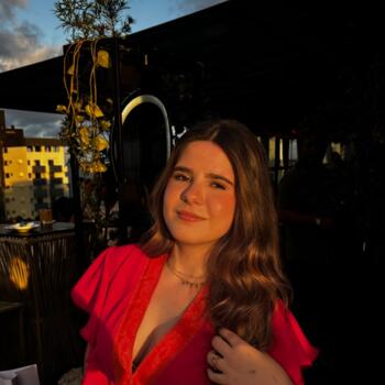 Babá em Parnamirim: Maria Beatriz