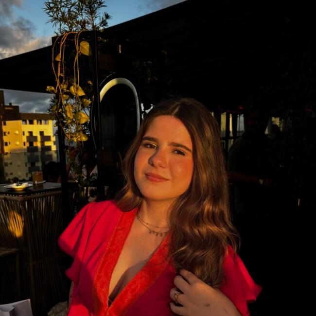 Babá em Parnamirim: Maria Beatriz