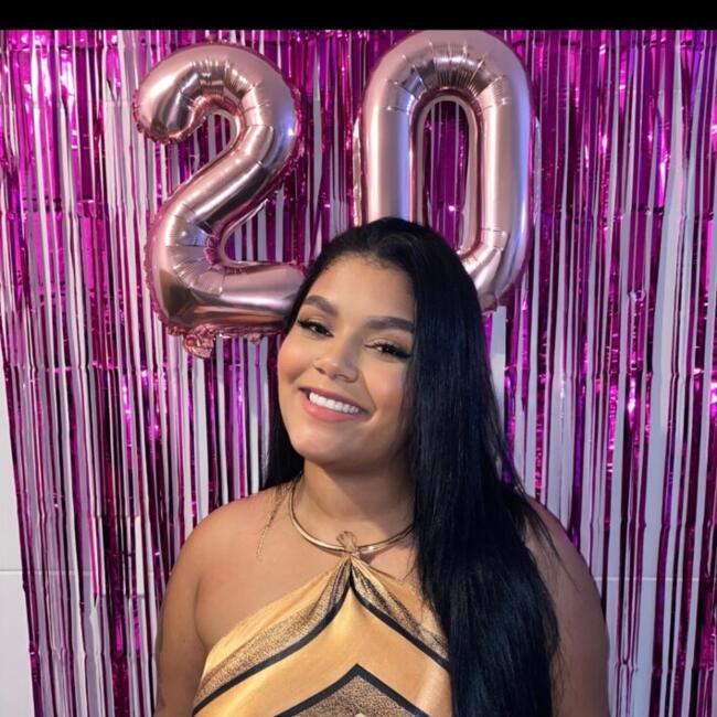 Babá em Brasília: Lorrana