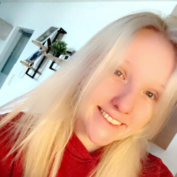 Babysitter Dendermonde: Celine