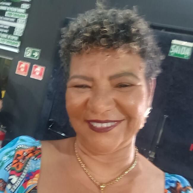 Babysitter in São Paulo: Debora Alves da Silva