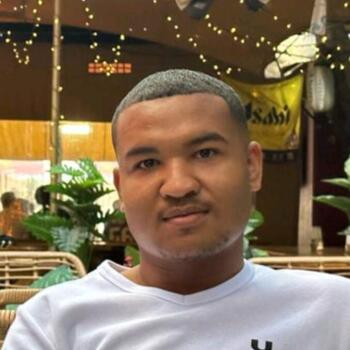 Babysitter in Cape Town: Riley