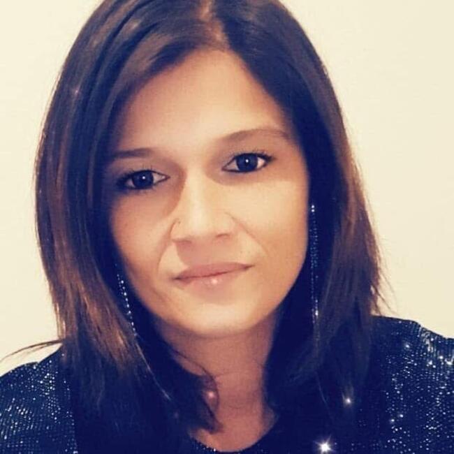 Babysitting job in Port-Sainte-Marie: Monika