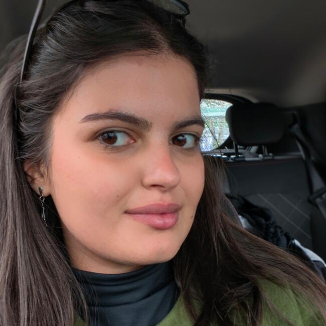 Babysitter in Curitiba: Sara Rafaela