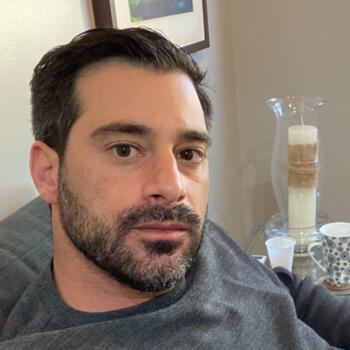 Emprego de babá em Araraquara: emprego de babá Helio