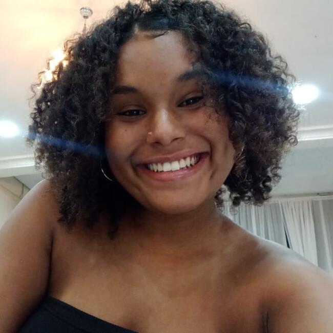 Babysitter in Barueri: Thayná