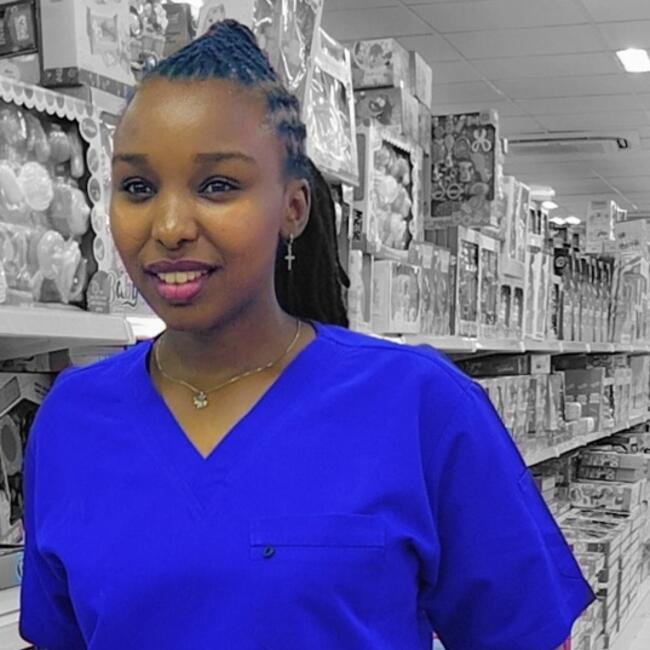 Nanny in Riyadh: Serah