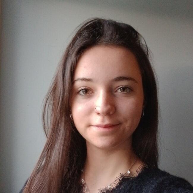 Babysitter in Douarnenez: Maï