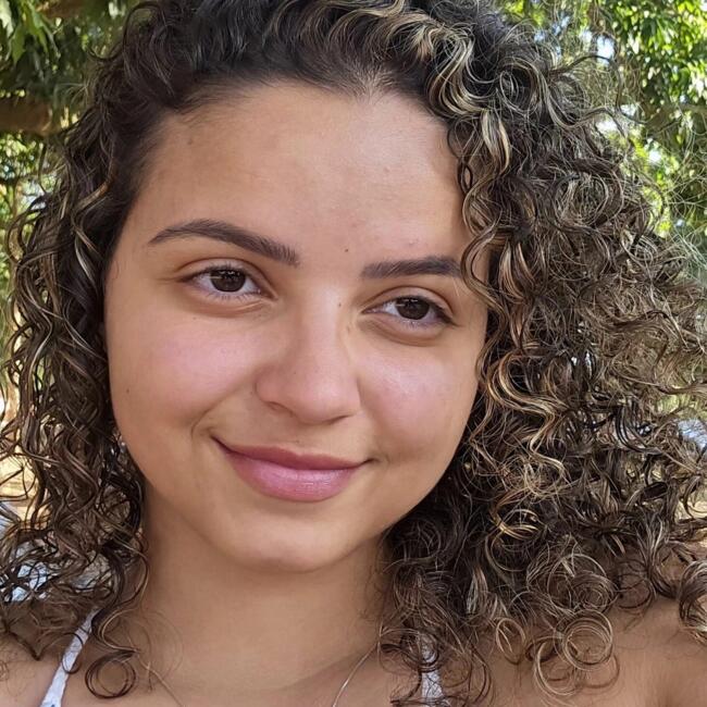 Babysitter in São José do Rio Preto: Maria clara