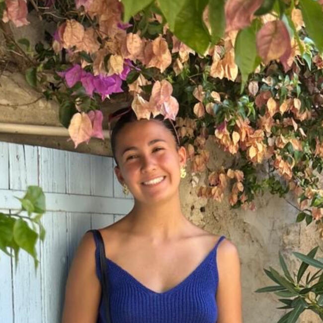 Babysitter in Moncé-en-Belin: Lorena