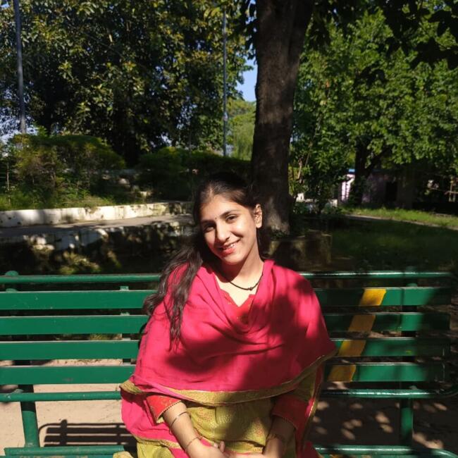 जलंधर में बेबीसिटर: Jaskiran