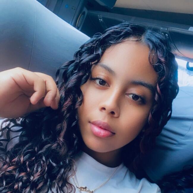 Babysitter in San Miguelito: Eileen