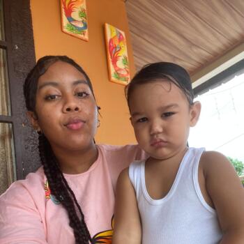 Babysitter in San Miguelito: Eileen