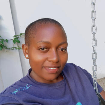 Babysitter Cape Town: Avrille