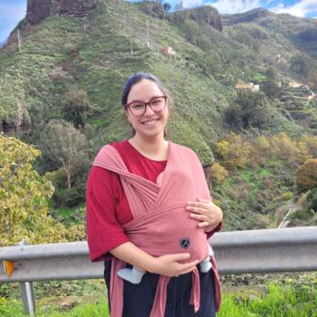 Babysitting job in Vega de San Mateo: babysitting job Alma