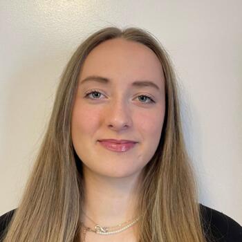 Babysitter in Kenilworth: Ellie