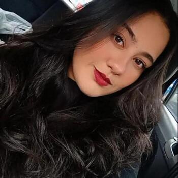 Babá Colombo: Lyllian