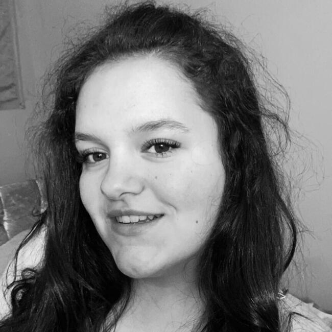 Babysitter in Sowerby Bridge: Phoebe