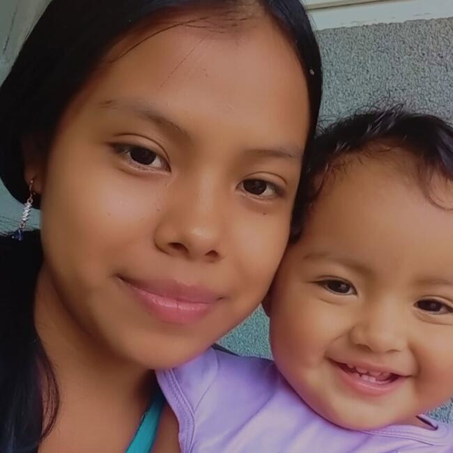Babysitter in Puerto Caimito: Jennifer