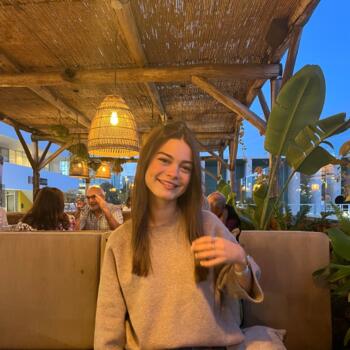 Babysitter em Sobreda: Raquel