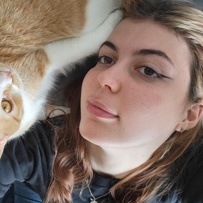 Babysitter in Sainte-Colombe: Lou-Anne