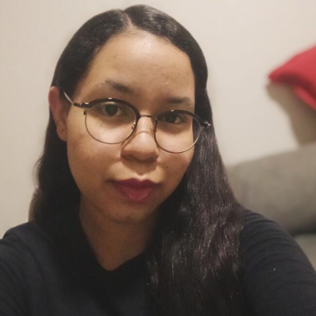Babysitter in Brasília: Ana Beatriz