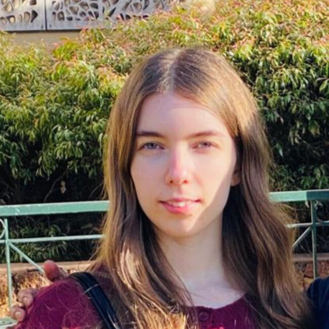 Babysitter in Perth: Isabelle