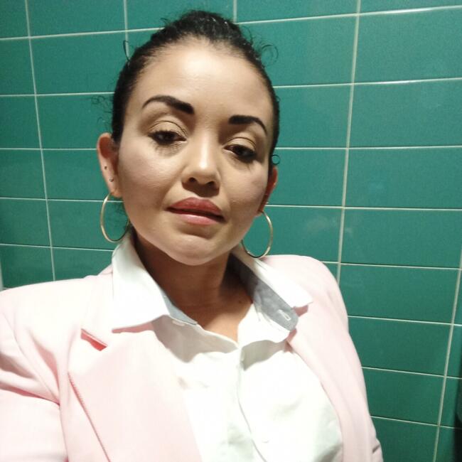 Canguro en Hospitalet de Llobregat: Abetzabe