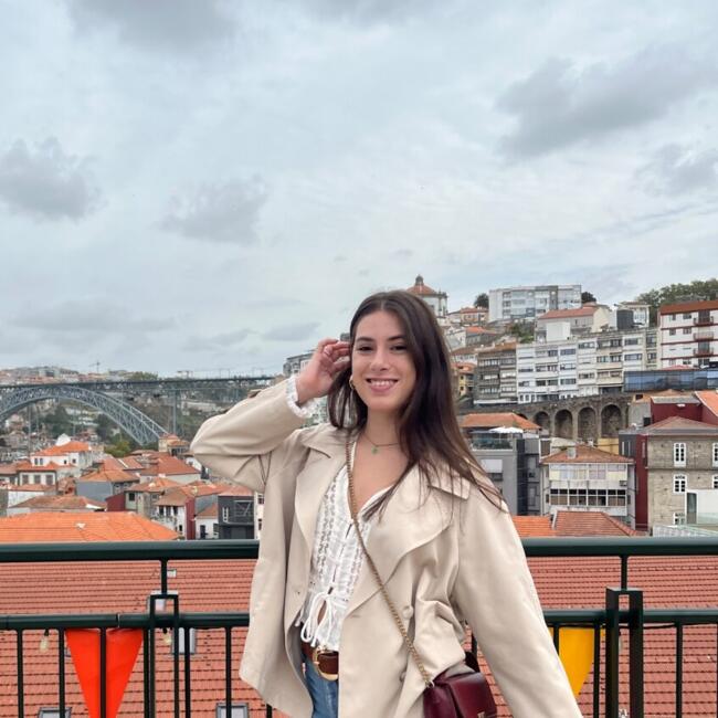 Canguro en Valencia: Adriana