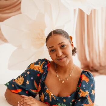 Babysitter in Canelinha: Marcela