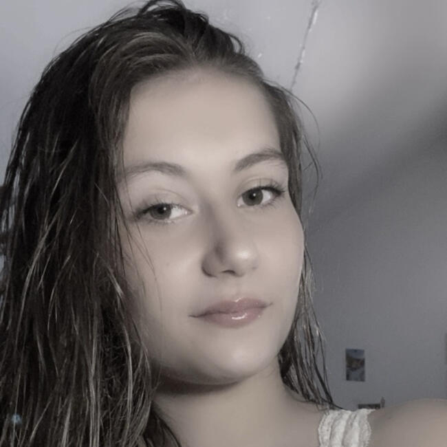 Babysitter in Cordemais: Lena