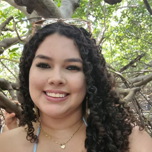 Babysitter in Itaitinga: Flavia