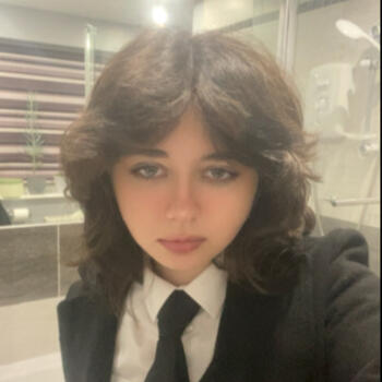 Babysitter in Newport (England): Zara