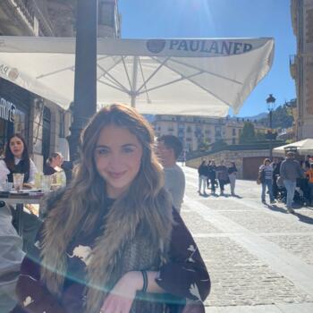 Canguro en Linares: Almudena