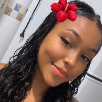 Babá Aracaju: Yasmin