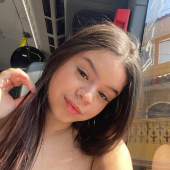 Babá Embu das Artes: Alynne