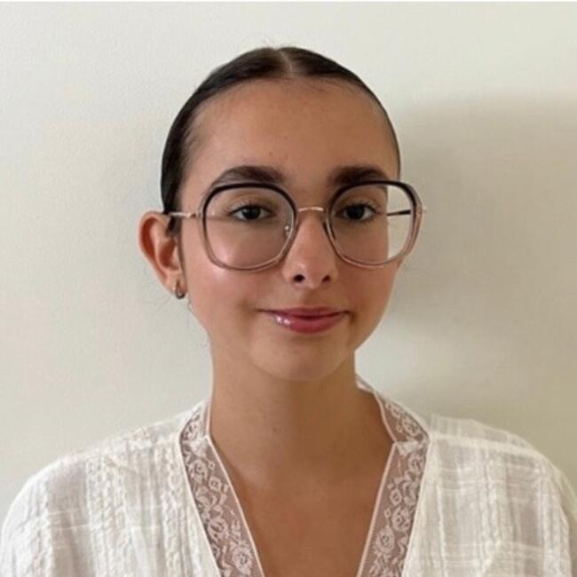 Baby-sitter à Boulogne-Billancourt: Shirel