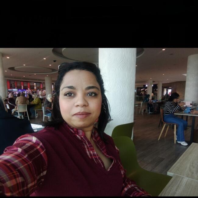 Babysitter in Valencia: Houda