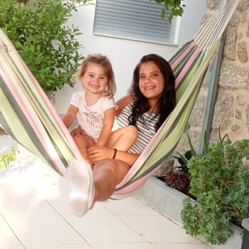 Trabalho de babysitting em Belas: Trabalho de babysitting Rita