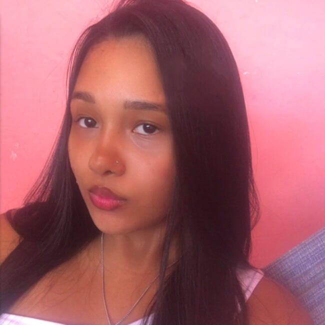 Babysitter in Salvador: Isabelle