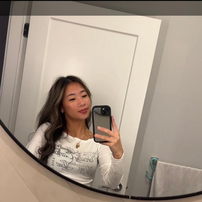 Babysitter in Calgary: Skye